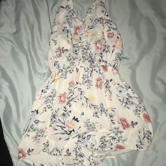 Kendall & Kylie halter top romper - Picture 2 of 3